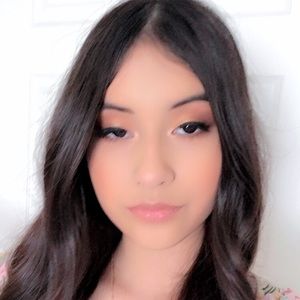 Meet your Posher, Isabelle